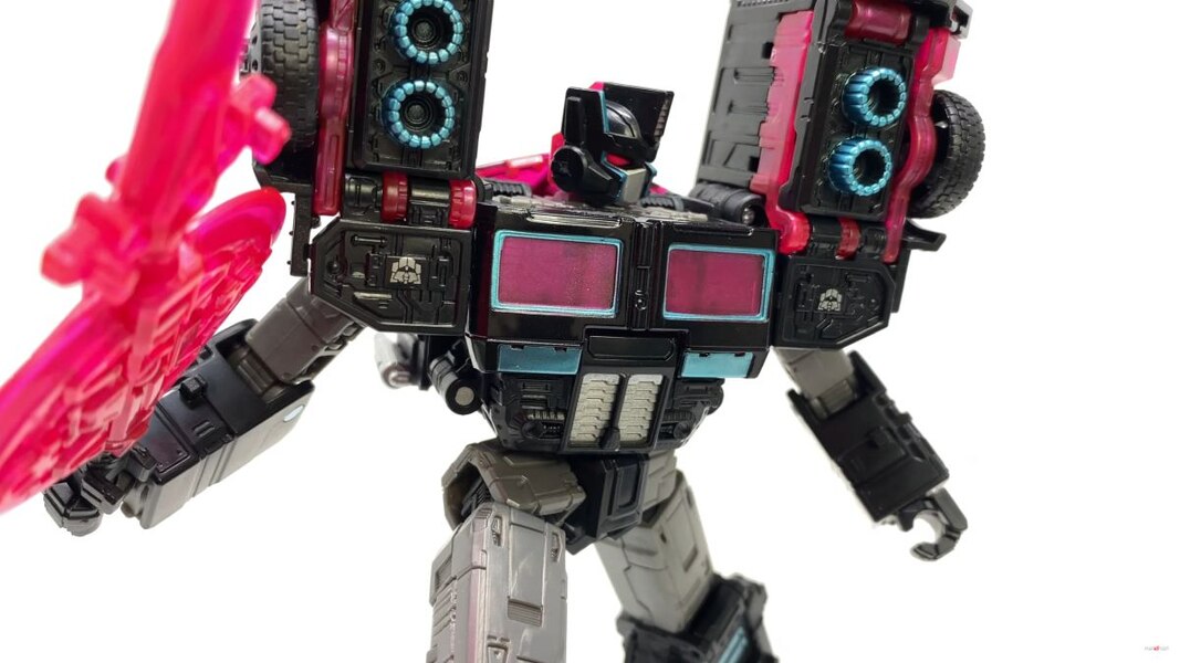 Transformers Legacy Velocitron SCOURGE BLACK CONVOY Image  (18 of 38)